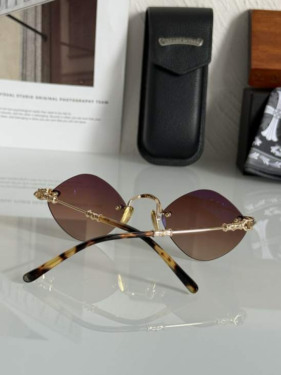Picture of Chrome Hearts Sunglasses _SKUfw73585667fw